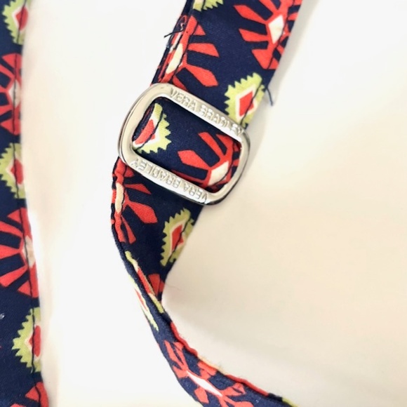 Vera Bradley Hipster Crossbody Bag in "Sun Valley -Opposite" Pattern - Picture 6 of 7